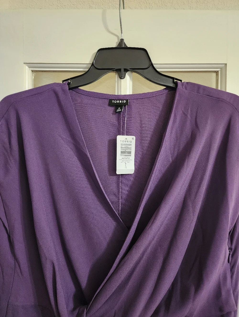 NWT Torrid Crepe Twist Front Blouse Purple V Neck Surplice Size 0